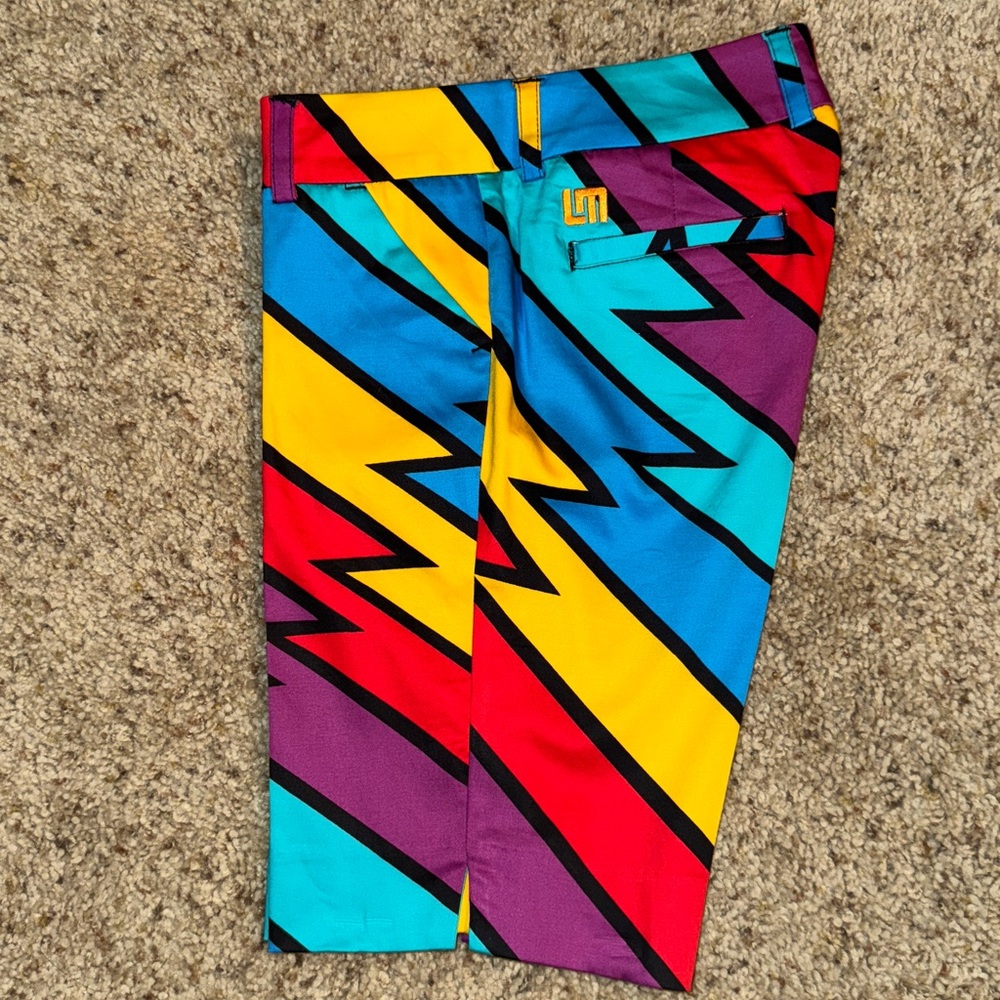 Loudmouth Ladies Golf Shorts, women's size 2. Like new w/out tags, worn 1x.